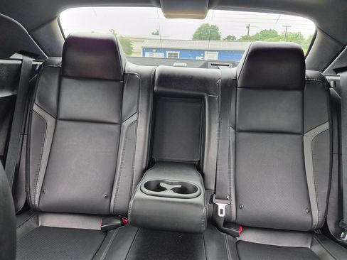 Used 2017 Dodge Challenger SXT Plus RWD image 10