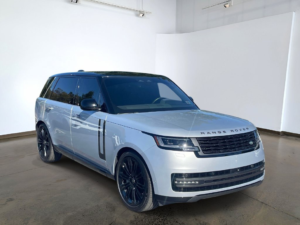 Certified 2025 Land Rover Range Rover Long Wheelbase SE AWD/4WD image 3