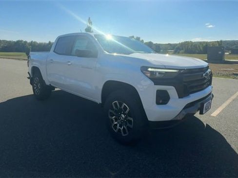 New 2026 Chevrolet Colorado Z71 image 2