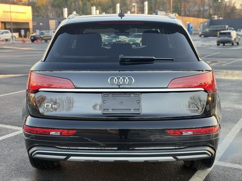 Used 2023 Audi Q5 2.0T Premium w/ Convenience Package image 5
