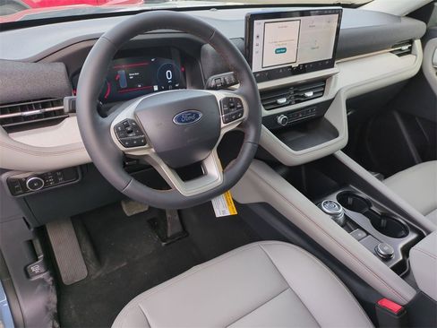 New 2026 Ford Explorer Active image 10