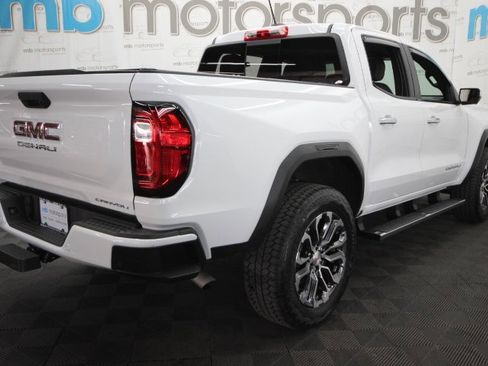 Used 2023 GMC Canyon Denali image 8