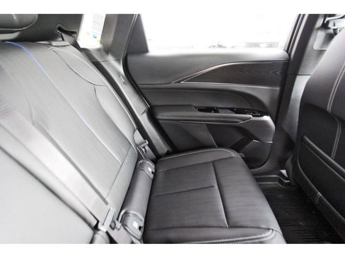 New 2026 Cadillac Lyriq Sport image 11