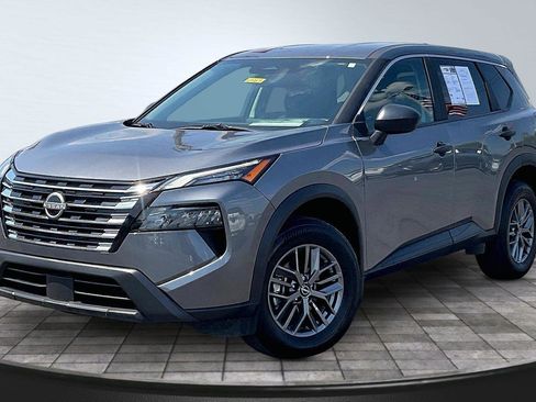 Certified 2025 Nissan Rogue S FWD image 13
