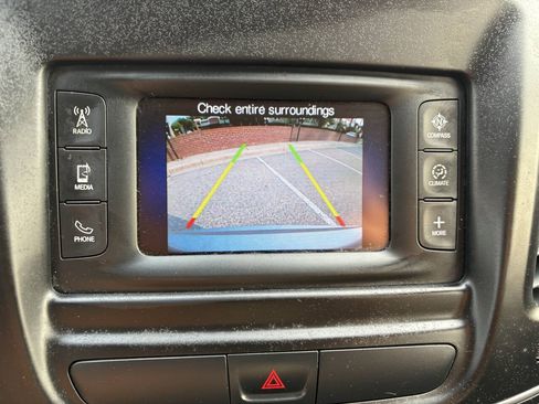 Used 2015 Chrysler 200 Limited w/ Convenience Group FWD image 28