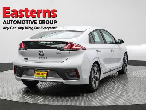 Used 2022 Hyundai Ioniq Limited image 5