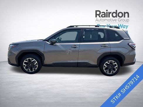Used 2025 Subaru Forester Premium AWD/4WD image 4