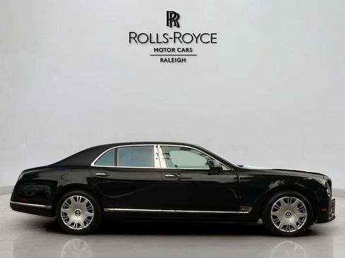 Used 2017 Bentley Mulsanne image 7
