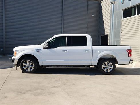 Used 2018 Ford F150 XLT w/ Equipment Group 302A Luxury image 4