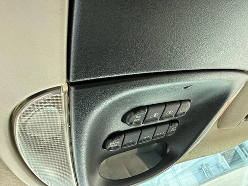 Used 2007 Dodge Grand Caravan SXT FWD image 18