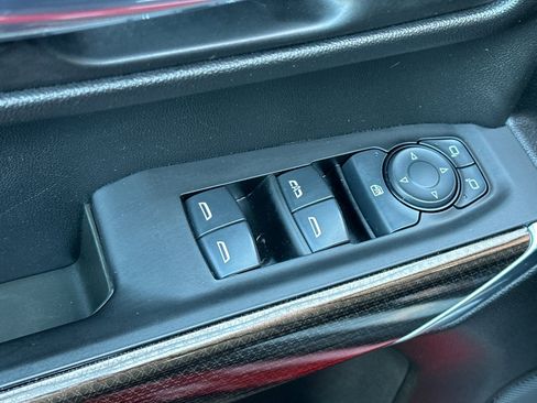 Used 2021 Chevrolet Silverado 1500 LT Trail Boss image 11