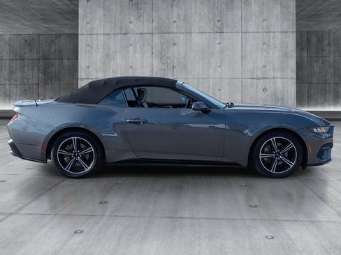 Used 2024 Ford Mustang Premium image 6