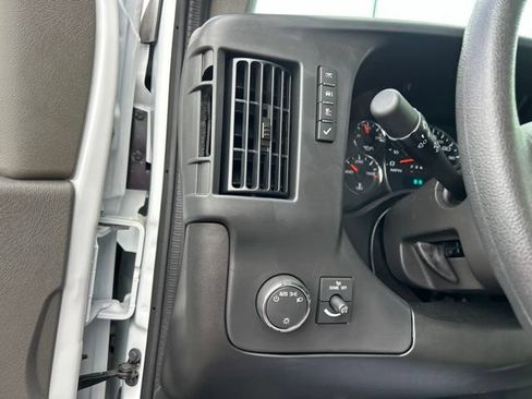New 2026 Chevrolet Express 3500 LT w/ LT Preferred Equipment Group RWD image 16