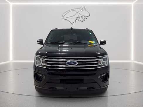 Used 2020 Ford Expedition XLT w/ Equipment Group 202A AWD/4WD image 8