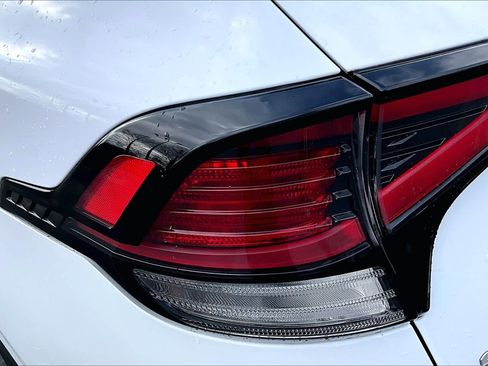 Used 2024 Kia Sportage EX image 27