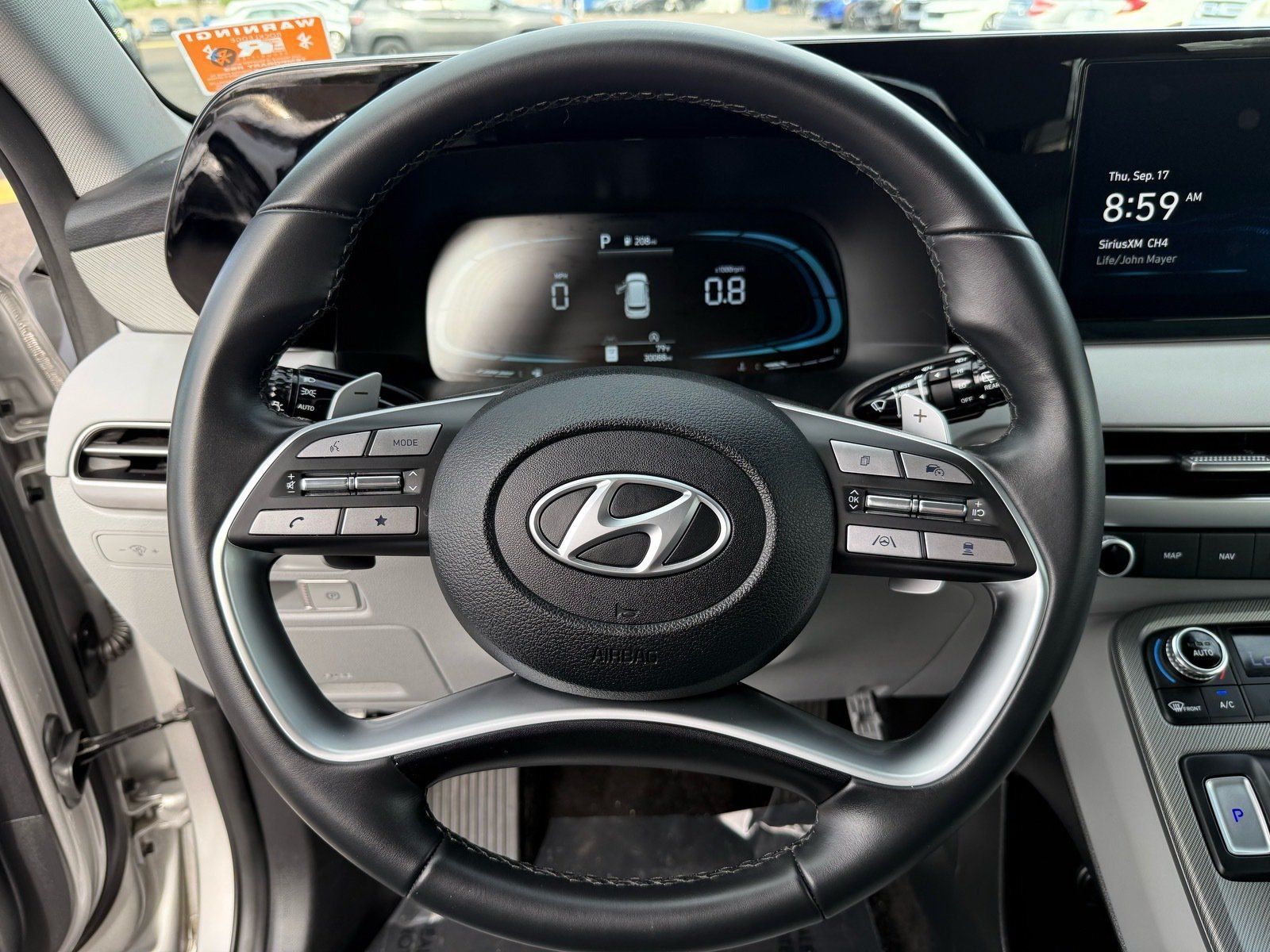 Used 2025 Hyundai Palisade SEL FWD image 16