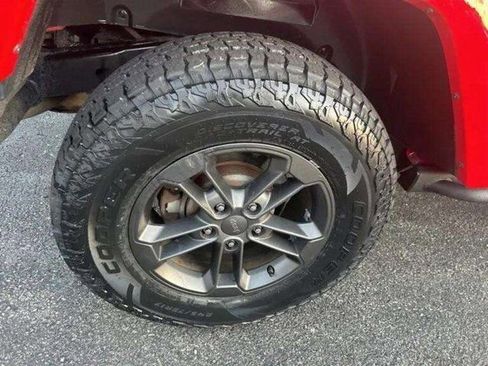 Used 2018 Jeep Wrangler Unlimited Sport image 18