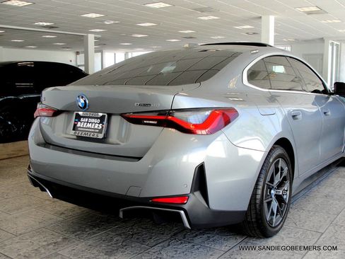 Used 2023 BMW i4 eDrive40 image 54