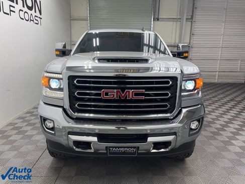 Used 2017 GMC Sierra 2500 SLT w/ Duramax Plus Package image 9