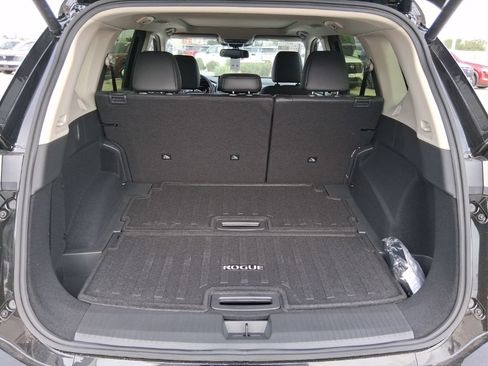 New 2026 Nissan Rogue Platinum AWD/4WD image 6