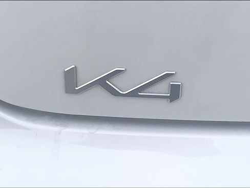 Used 2025 Kia K4 EX FWD image 29