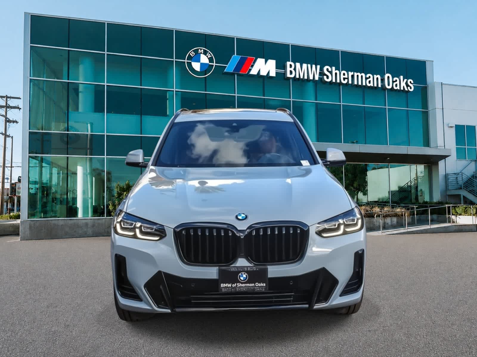 Used 2024 BMW X3 sDrive30i w/ M Sport Package RWD image 4