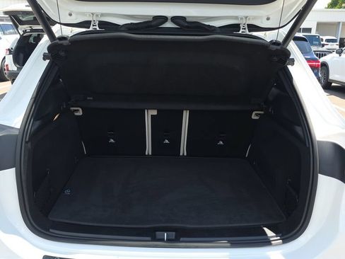 Certified 2025 Mercedes-Benz GLA 250 image 9