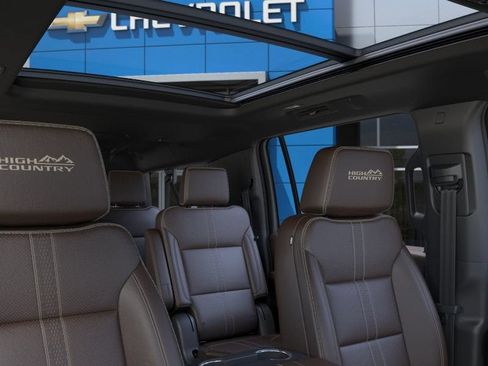 New 2026 Chevrolet Suburban High Country AWD/4WD image 26