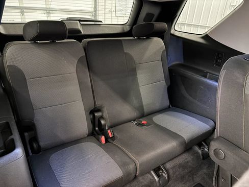 Used 2018 Chevrolet Traverse LT FWD image 34