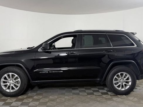 Used 2021 Jeep Grand Cherokee Laredo AWD/4WD image 5