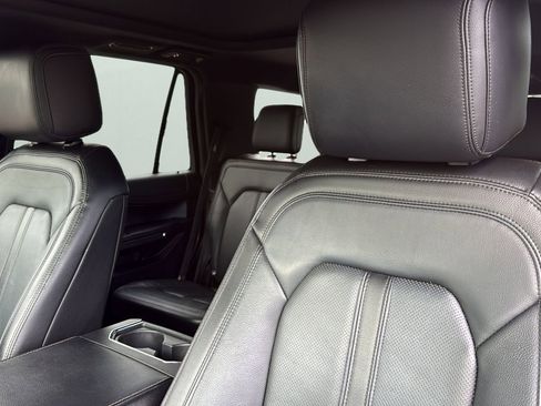 Used 2020 Ford Expedition Limited w/ Texas Edition Package AWD/4WD image 9