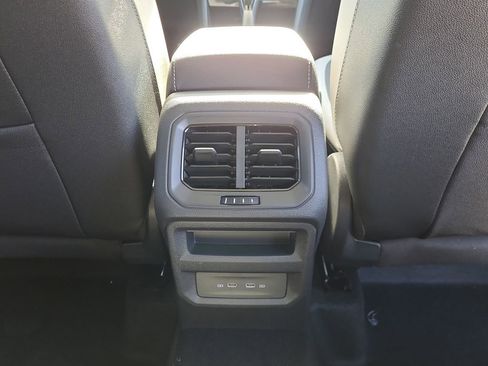 New 2026 Volkswagen Taos SE image 23