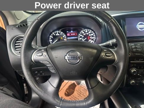 Used 2016 Nissan Pathfinder Platinum FWD image 20