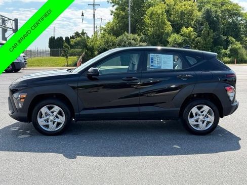 Used 2024 Hyundai Kona SE AWD/4WD image 10