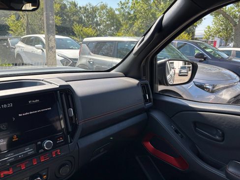 Used 2026 Nissan Frontier PRO-4X AWD/4WD image 35