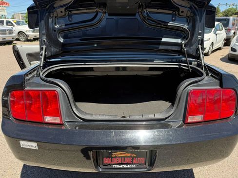 Used 2007 Ford Mustang Convertible RWD image 24