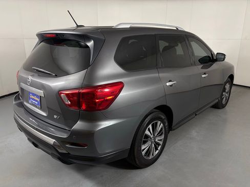 Used 2018 Nissan Pathfinder SV FWD image 8