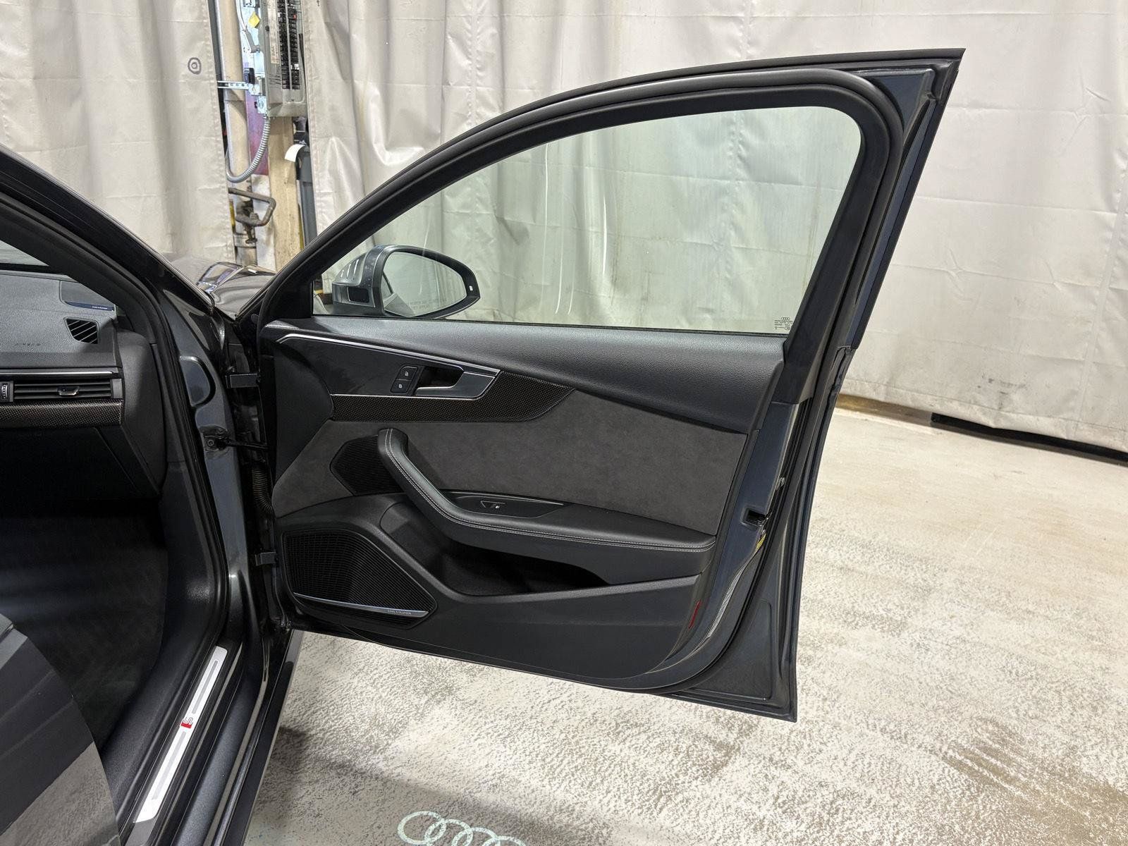 Used 2019 Audi S4 Prestige AWD/4WD image 28