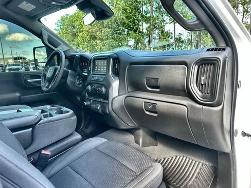 Certified 2024 Chevrolet Silverado 2500 Custom image 28