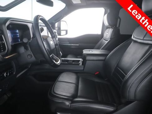 Used 2025 Ford F350 Platinum AWD/4WD image 15