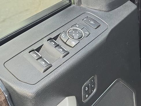 Used 2019 Ford F250 Lariat AWD/4WD image 30