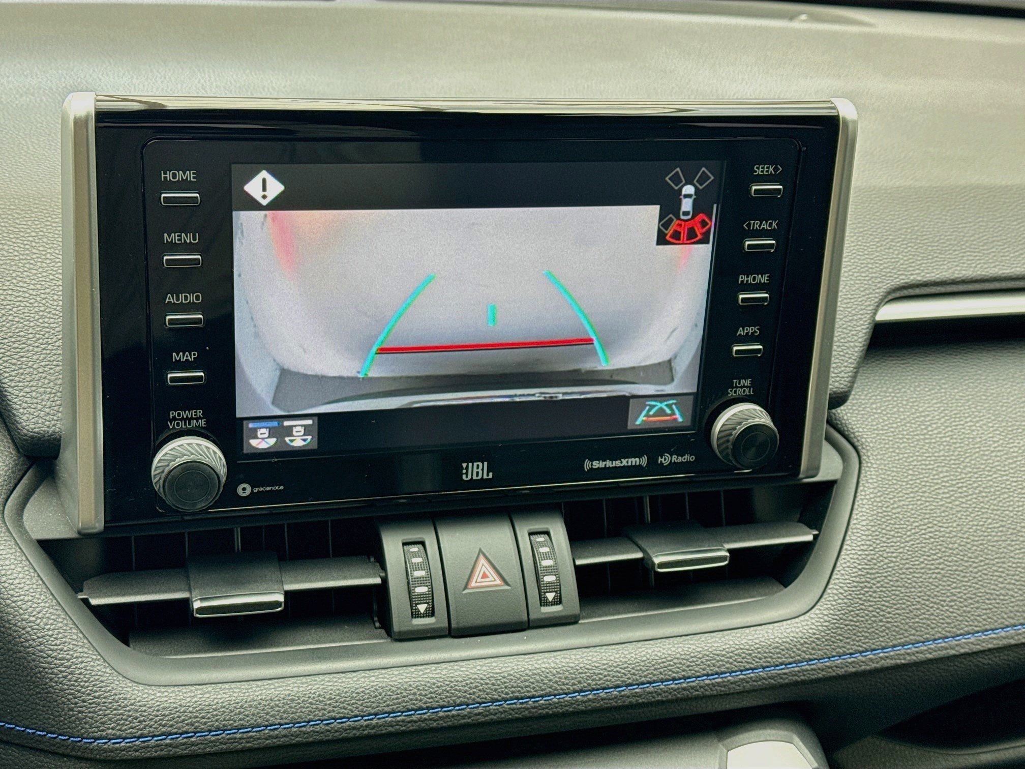 Used 2019 Toyota RAV4 XSE AWD/4WD image 10