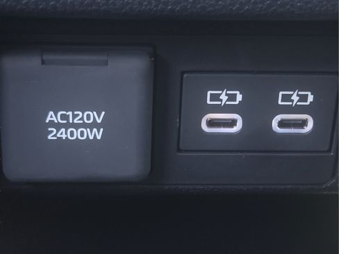 New 2026 Toyota Tacoma Limited AWD/4WD image 15