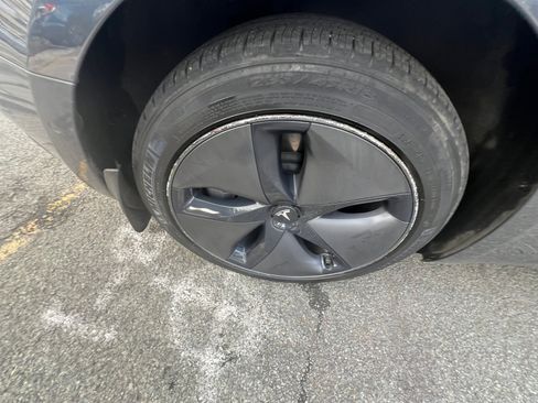 Used 2020 Tesla Model 3 Standard Range image 30