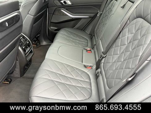 Used 2024 BMW X5 xDrive40i image 33