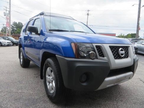 Used 2013 Nissan Xterra S AWD/4WD image 2
