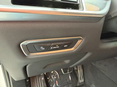 Used 2027 BMW X7 xDrive40i w/ M Sport Package AWD/4WD image 13