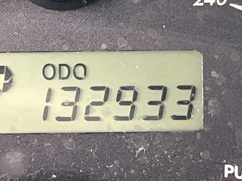 Used 2013 Toyota Corolla LE FWD image 35