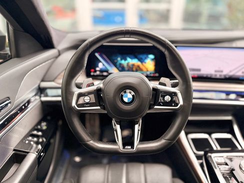 Used 2023 BMW 760i xDrive AWD/4WD image 59