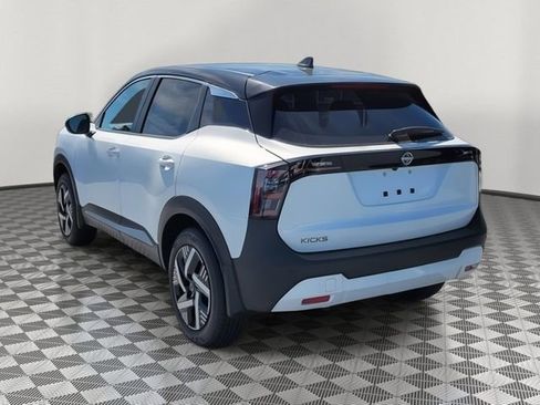 New 2026 Nissan Kicks SV image 4